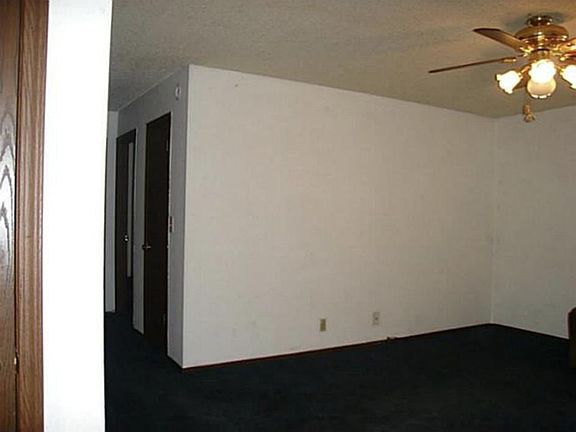 4th image of 1204 Whispering Gln