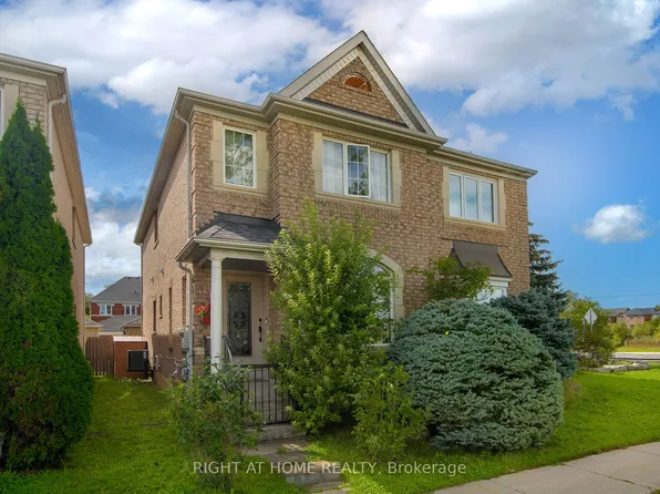 4 Forest Run Blvd, Vaughan, ON L4K 5J8
