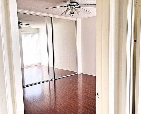 2nd image of 1152 N Poinsettia Pl APT 7