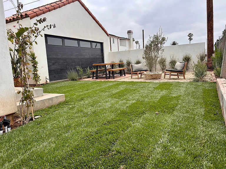 406 Beirut Ave — Photo 10
