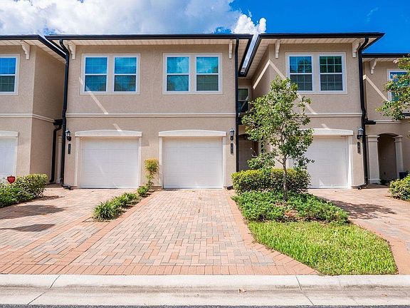2nd image of 11274 Estancia Villa Cir #805