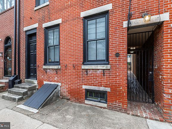 4th image of 234 Monroe St #C
