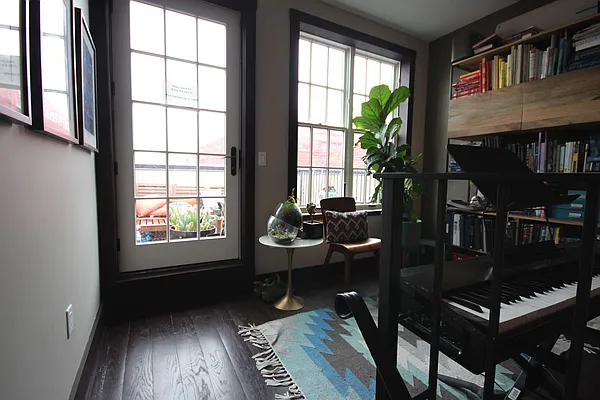 Rented by Nooklyn NYC LLC | media 37