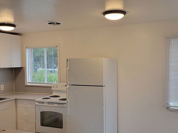2nd image of 5915 99th St SW #14