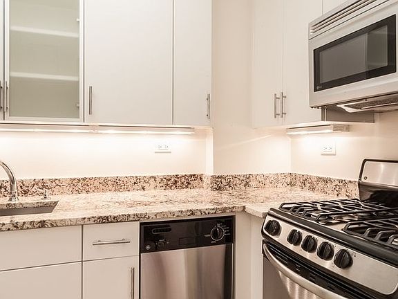 3rd image of 55 W 14th St APT 17F