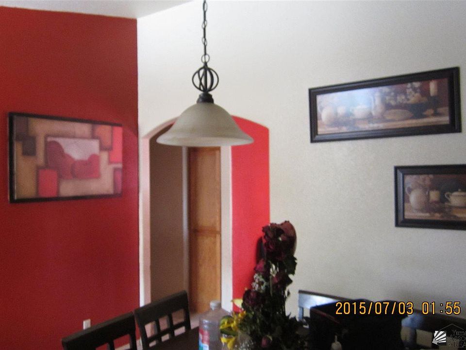 2nd image of 1594 E San Francisco St