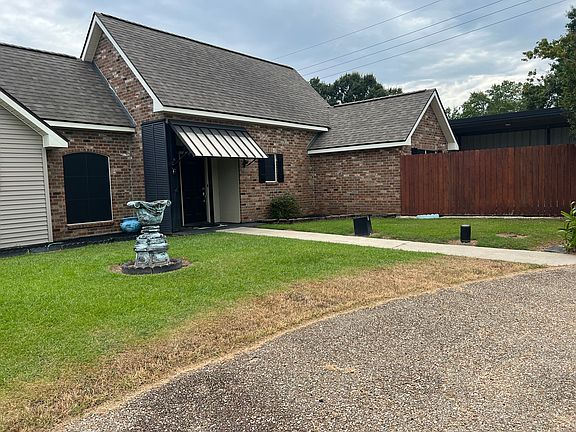 2nd image of 125 Boulder Dr