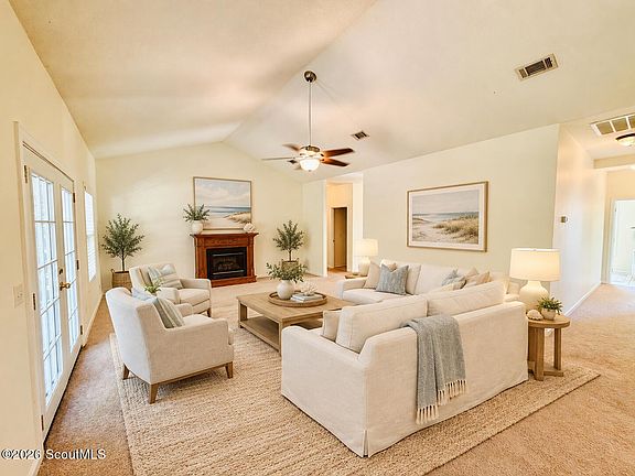 3rd image of 144 Fantail Ct