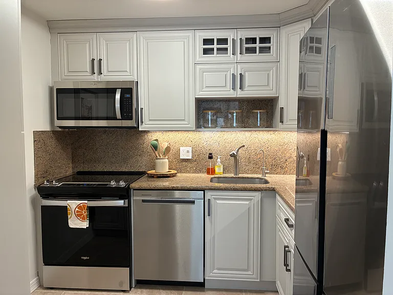 Fully stocked kitchen with brand new appliances