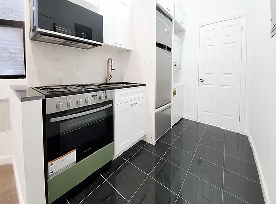 Rented by Brighton Management | media 23