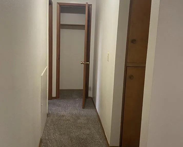 5410 SE Schiller St #5 — Photo 4