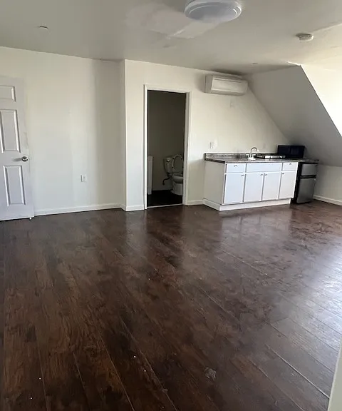 404 N 5th St #6 — Photo 8