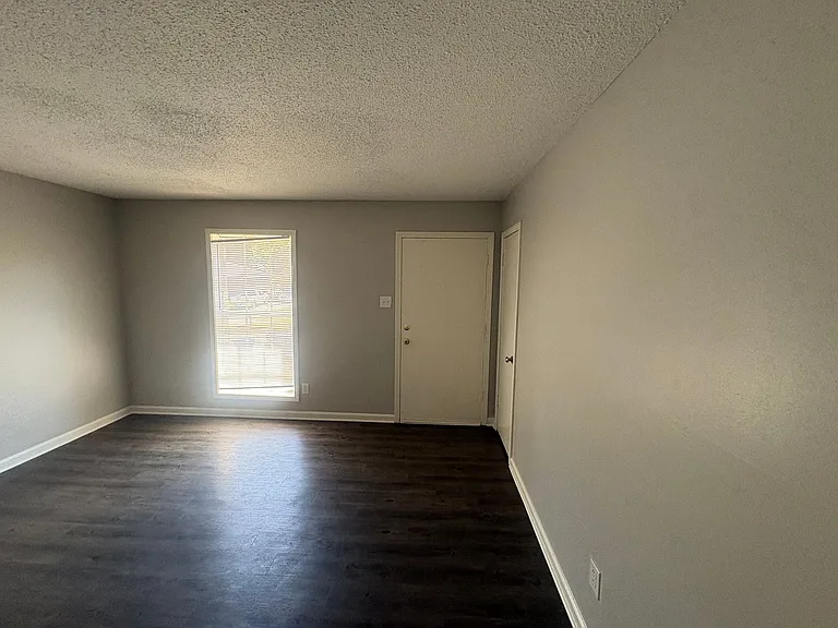 5087 Blacksmith Dr — Photo 8