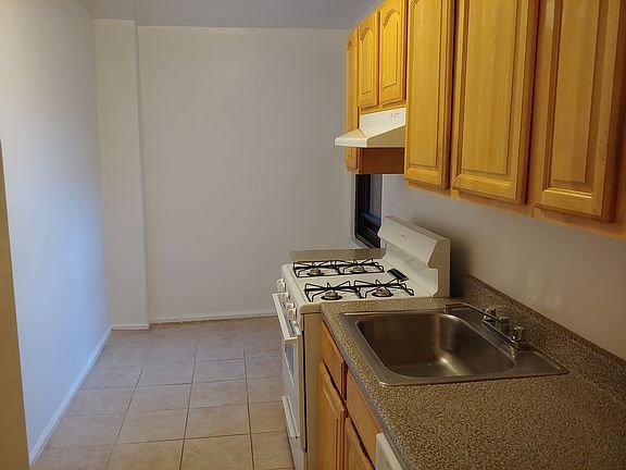 3rd image of 21208 75th Ave APT 1A