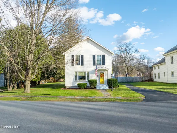 22 Washington Street, Cambridge, NY 12816