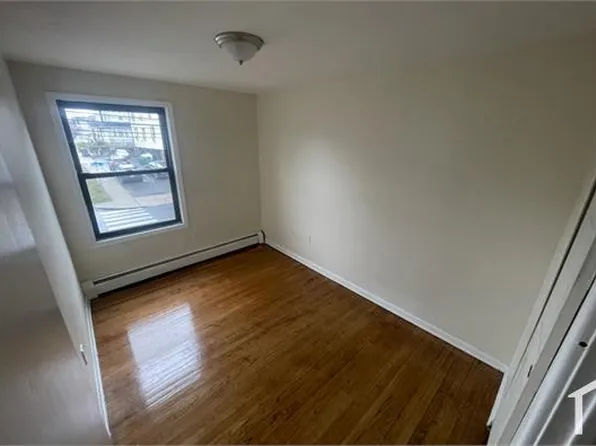 185 Palisade Ave APT 9, Bridgeport, CT 06610