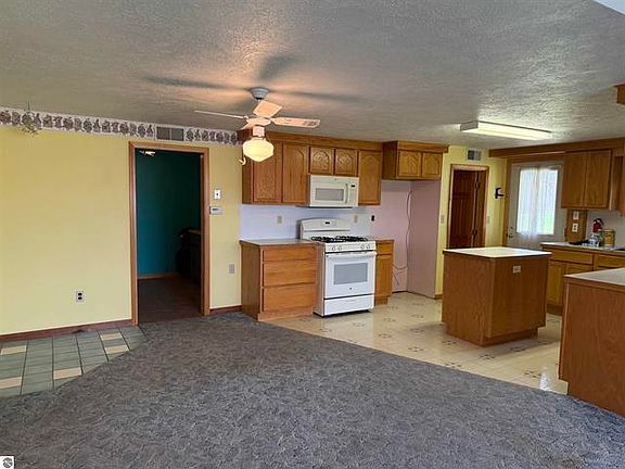 3rd image of 7861 S Dyer Lake Dr