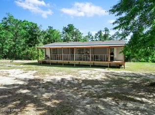 946 Fargo Dr, Alford, FL 32420