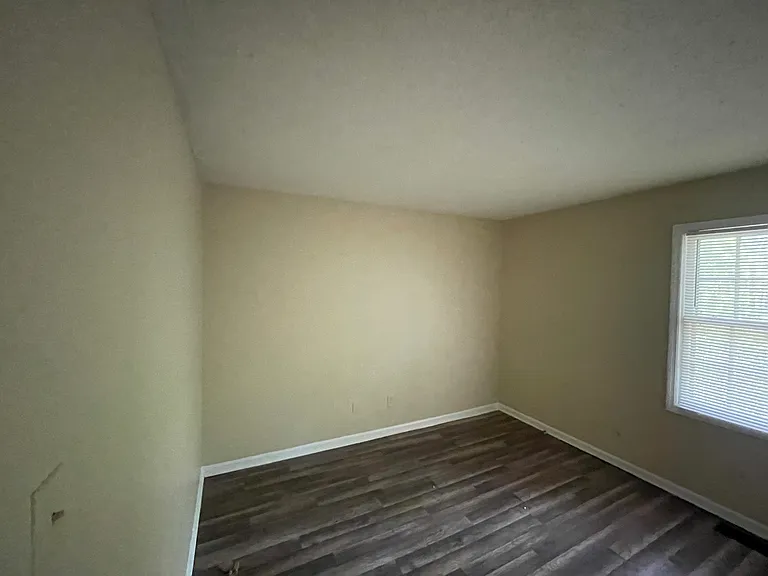 3751 Cambridge Station Dr — Photo 30