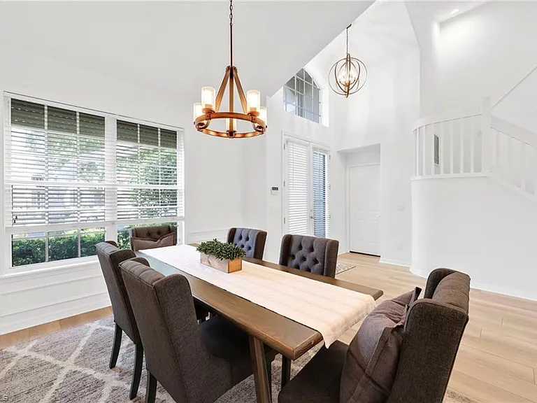 8924 Ventura Way — Photo 13