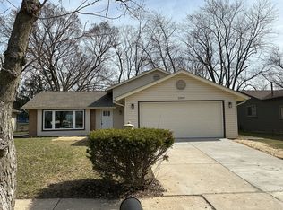 22607 Mission Dr, Richton Park, IL 60471
