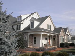 2057 Forge Run, Bethlehem, PA 18015