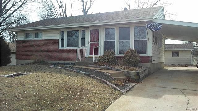 1st image of 544 Mueller Ct