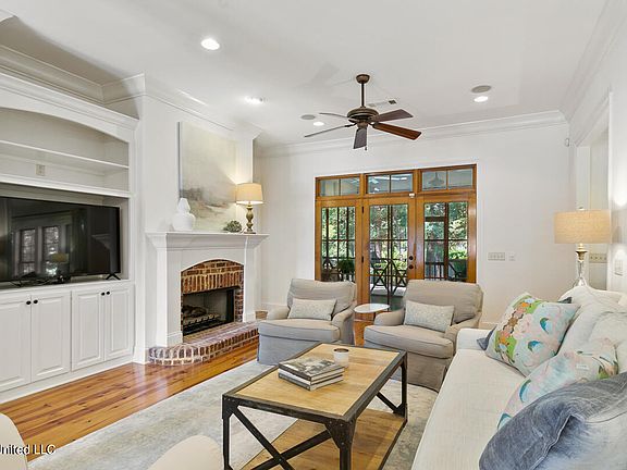 4th image of 115 Bear Creek Ct