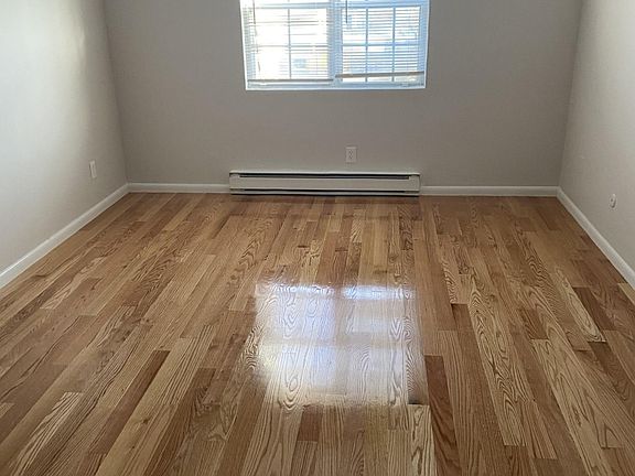 4th image of 55 Elmwood Park APT 26