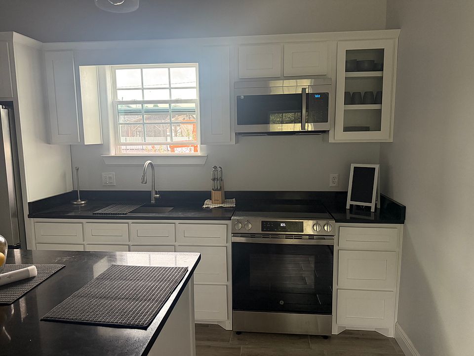 1st image of 517 N Belmont Ave #A