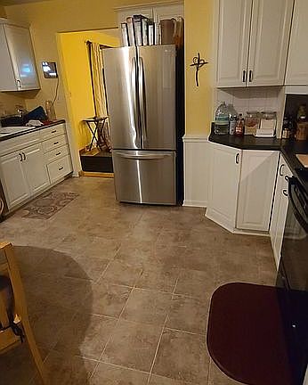 4th image of 4512 N Indiana Ave