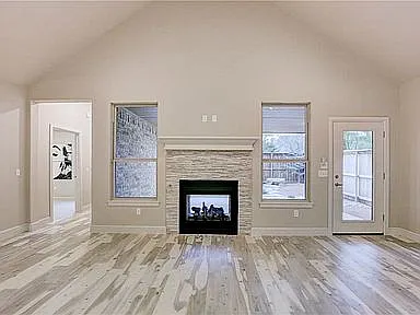 7712 NW 136th Ter — Photo 4