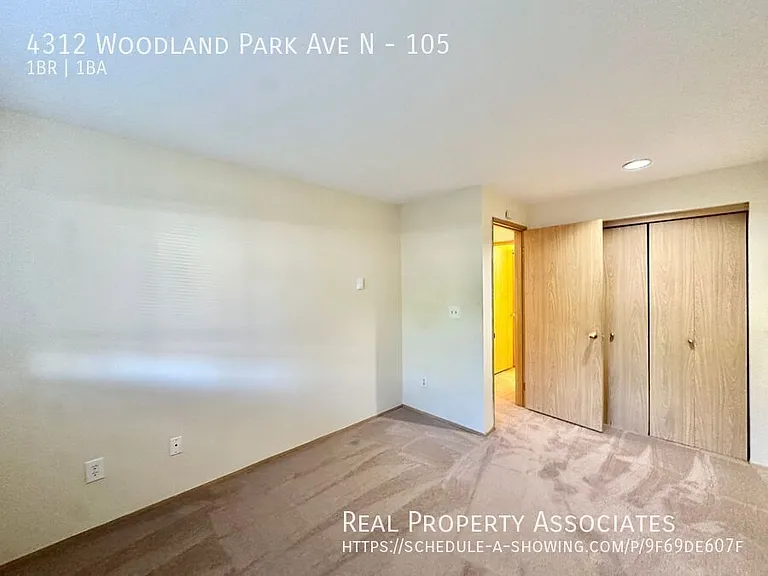 4312 Woodland Park Ave N #105 — Photo 13