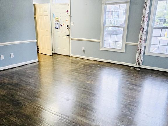 4th image of 3606 Eagle Rock Ct