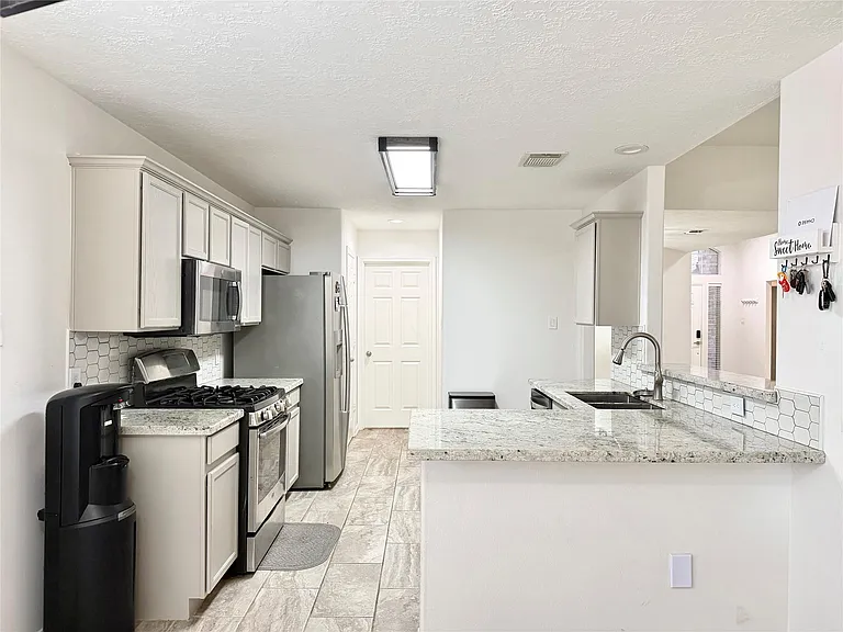 3226 Candlepine Dr — Photo 14