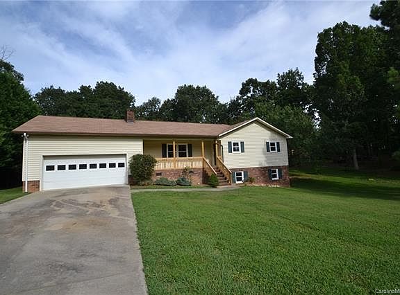 2nd image of 1114 Fairview St