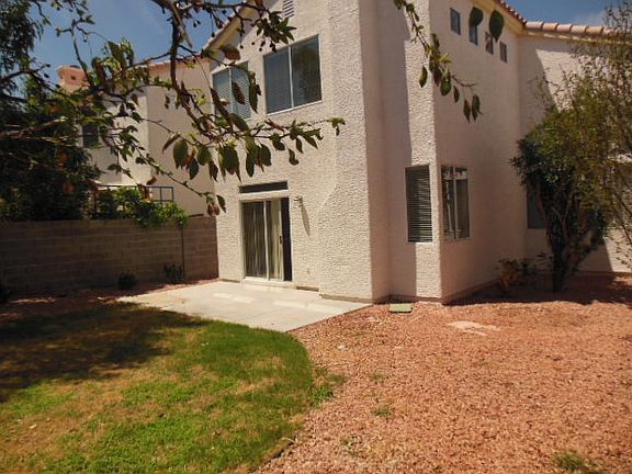 5th image of 2228 Warm Walnut Dr