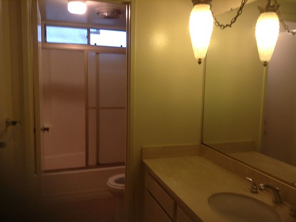 3rd image of 115 N 1st St APT C