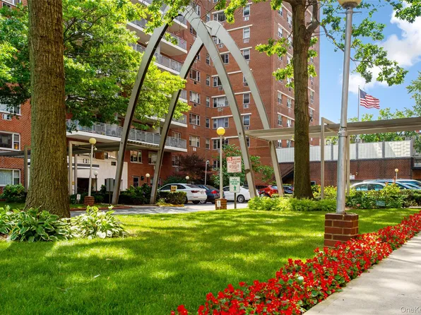 52-30 39th Drive #4K, Woodside, NY 11377