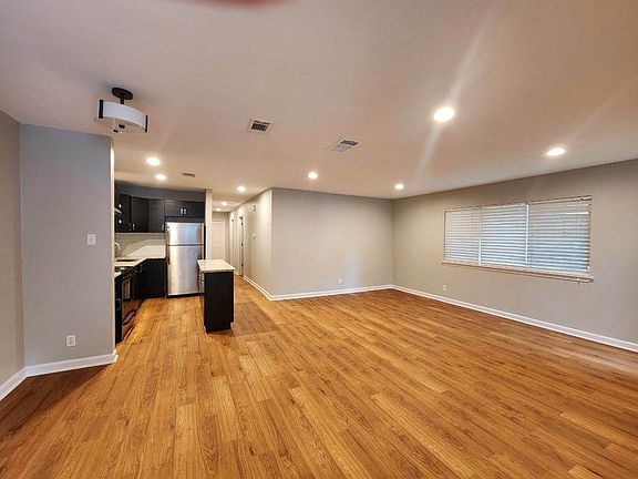 5th image of 2504 Audubon Pl #A