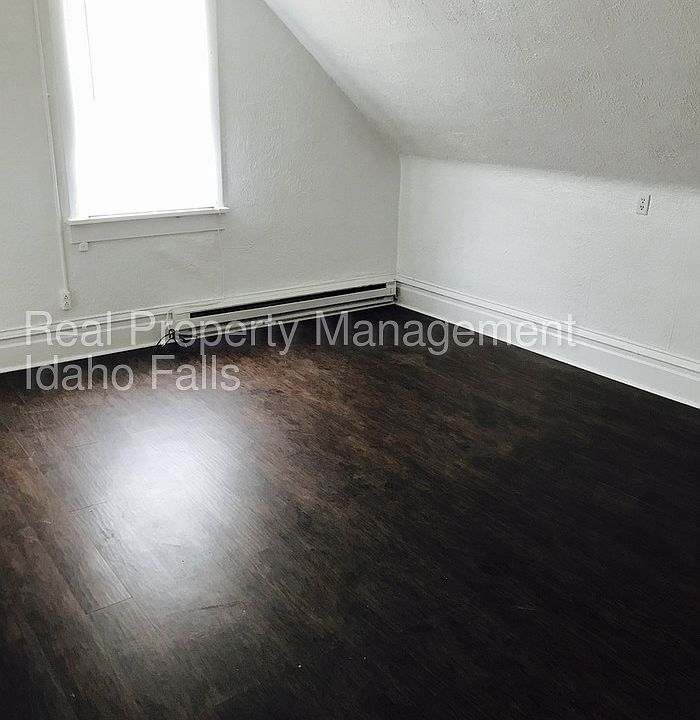 1st image of 451 H St APT 2