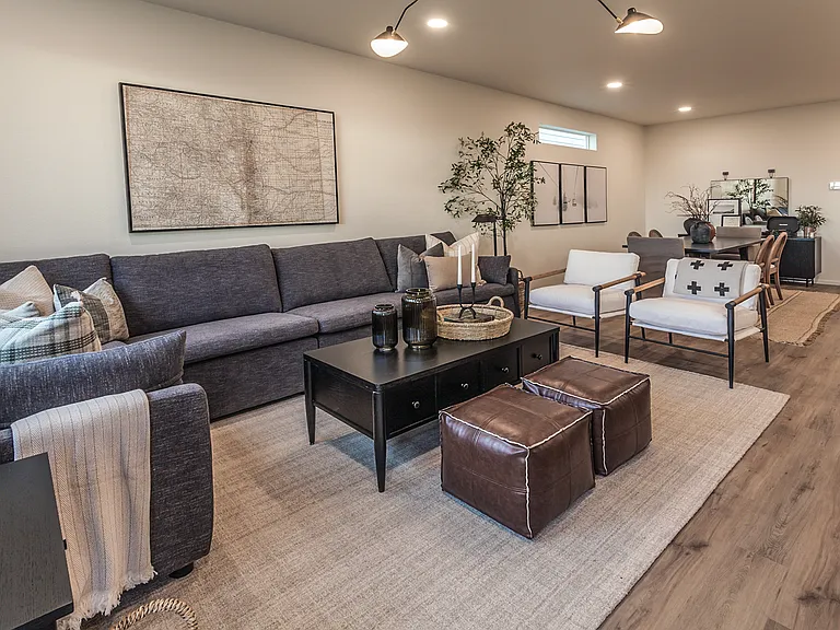 812 Galloway Dr — Photo 1