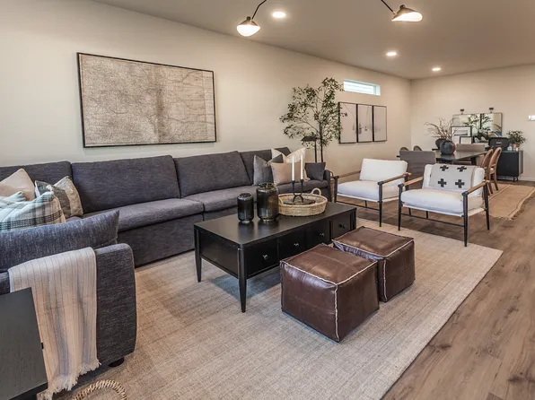 812 Galloway Dr, Johnstown, CO