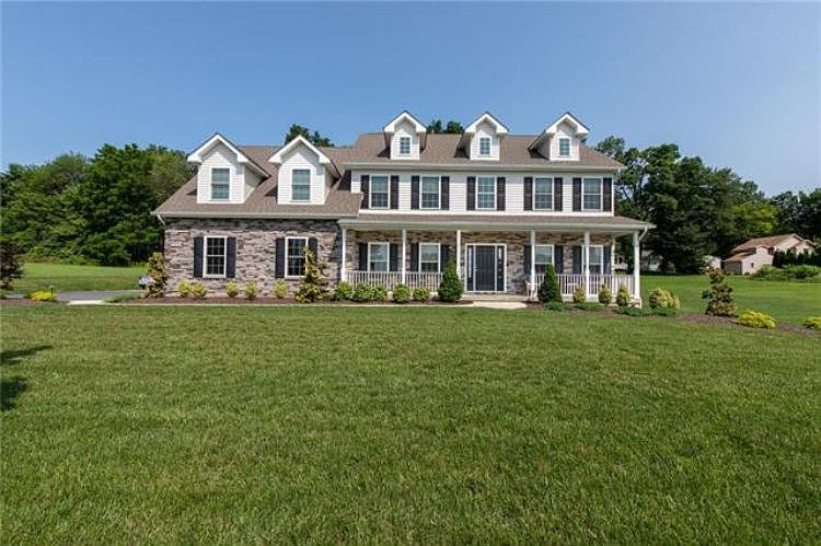 1st image of 2152 Terry Rd