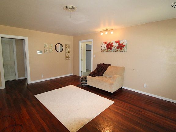 2nd image of 1711 Dayton Ave