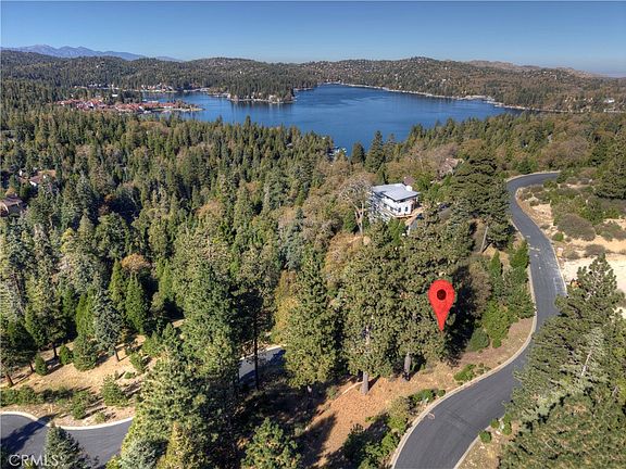 2nd image of 115 Mill Pond Rd