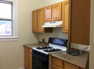 3031 Young Ave, Bronx, NY 10469
