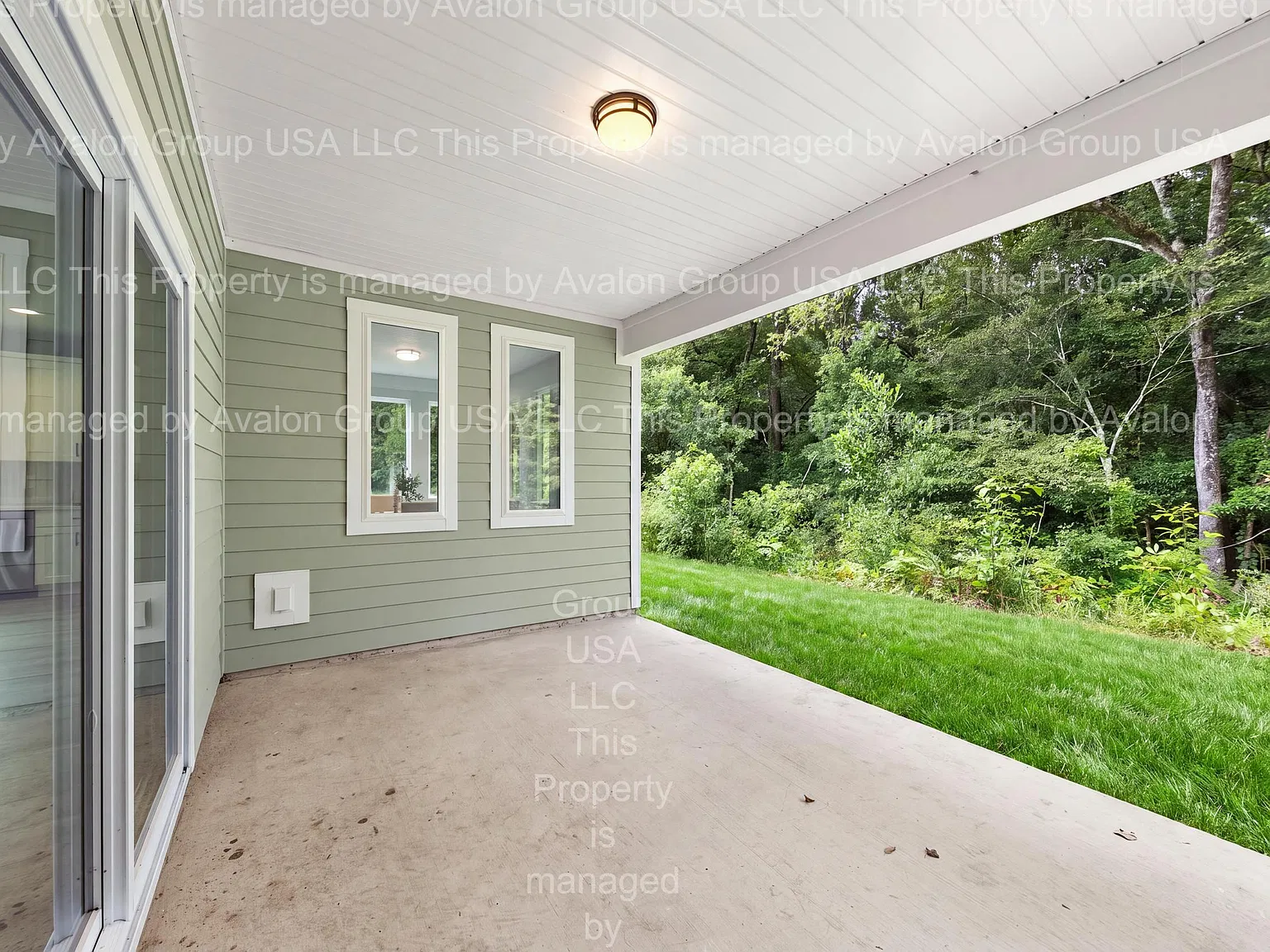 3 bed, 1650 sqft, $2,200 — Photo 3