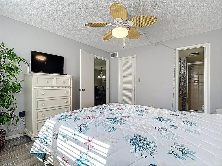 200 Turtle Lake Ct #109 — Photo 28