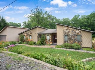 6001 Felstead Rd, Evansville, IN 47712